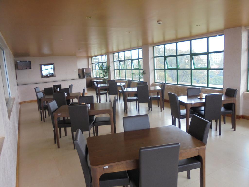 Golfview Serviced Apartments Nairobi Exteriör bild
